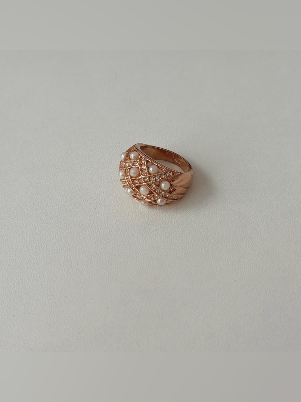 Rose Gold Pearl Diamond Ring